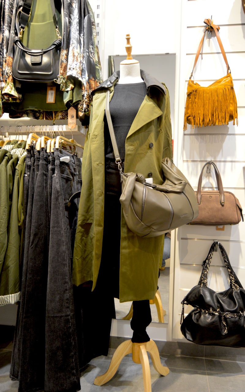 Moda para mujer y hombre en Segorbe. Ropa, calzado, complementos, ropa deportiva, pijamas, bolsos, cinturones, bufandas, sombreros y ropa de baño